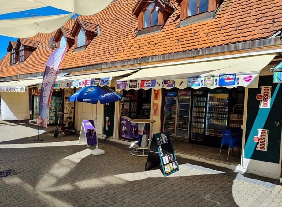 C2 Apartman Siófok Eksteriør billede